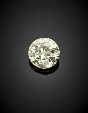 Diamante rotondo taglio a brillante di ct. 5,78. 

Accompagnato da diamond repo