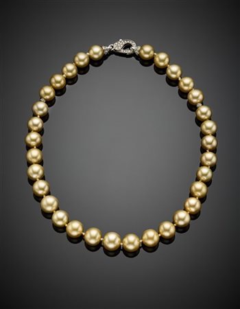 Collana di perle South Sea golden leggermente a scalare da mm 12 a mm 13,90 cir