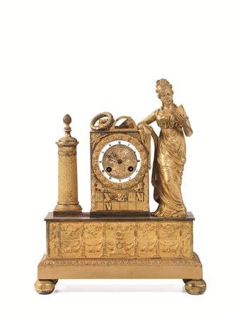 Orologio da tavolo, Francia, inizi, sec. XIX, in bronzo dorato a mercurio,...