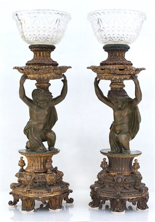  
Coppia di alzate in bronzo e cristallo, XIX secolo 
 altezza cm 49