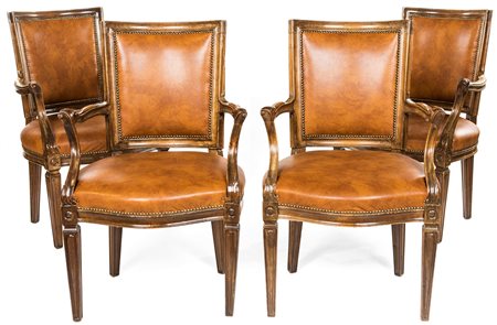  
Quattro poltrone Luigi XVI in noce, fine del XVIII secolo 
 cm 102x61x58