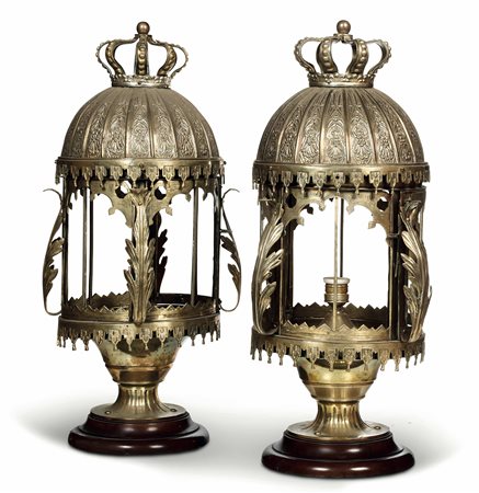 Coppia di lanterne in ottone in stile moresco