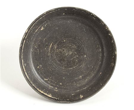 PIATTELLO A VERNICE NERAItalia centrale, III - II secolo a.C.diam. cm...