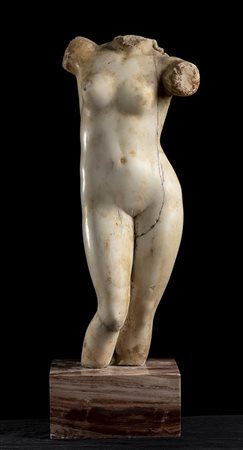TORSO DI VENEREBase di epoca romana con rilavorazioni posterioriMarmo, alt....