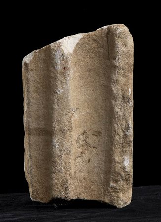 ANGOLO DI LESENA SCANALATAEpoca romanaMarmo, cm 18 x...