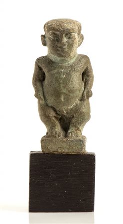 AMULETO EGIZIO IN FAIENCE IN FORMA DI BESPeriodo tardo dell'Egitto, 672 - 332...