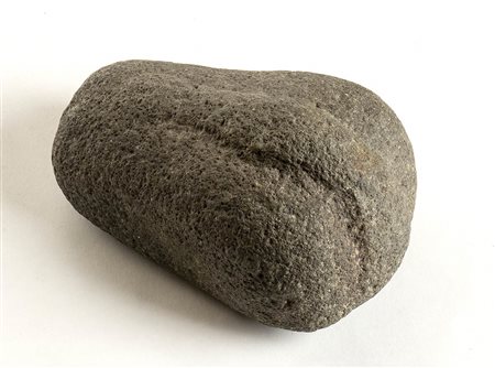 PESO AD ANATRA MESOPOTAMICOII - I millennio a.C.Basalto grigio, lungh. cm...