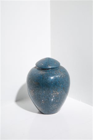 CHRISTIAN DIOR. Ceramic vase with gold details