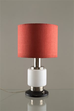 STILNOVO. Table lamp in painted and chromed metal