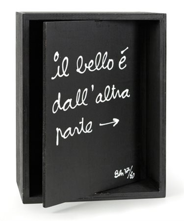 BEN VAUTIER Il bello è dall'altra parte acrilico su legno cm. 42 x 16 x 33...