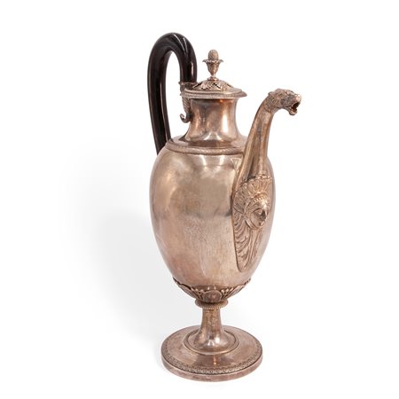 Grande caffettiera in argento, periodo neoclassico