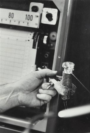 HENRI CARTIER-BRESSON<BR>Chanteloup-en-Brie (Francia) 1908 - 2004 Céreste (Francia)<BR>"Queusotage" 1960/1962