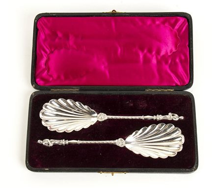 Coppia cucchiai Inglesi Vittoriani in argento - Birmingham 1896, maestri argentieri WILLIAM HUTTON & SONS