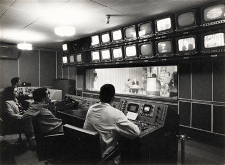 UGO MULAS (1928 – 1973) Sala controllo RAI 1967 stampa ai sali d'argento...
