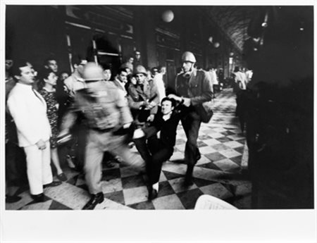 UGO MULAS (1928 – 1973) Biennale di Venezia 1968 stampa ai sali d'argento...
