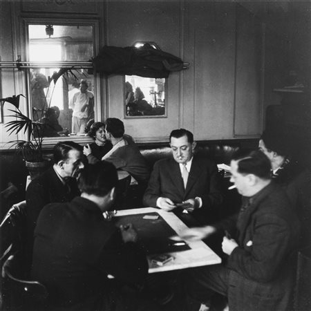 Robert Doisneau (1912-1994)  - Joueurs de carte, years 1930/1940