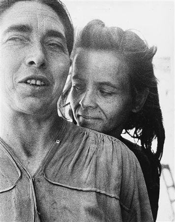 Enzo Sellerio (1924-2012)  - Due donne, Partinico, 1954