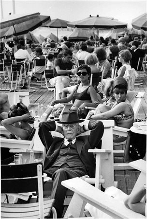 Leonard Freed (1929-2006)  - Beach Promenade Deauville, France, 1967
