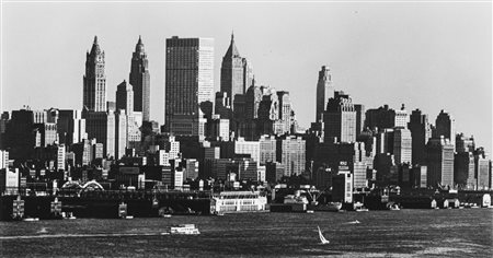 Andrè Kertèsz (1894-1985)  - New York, 1963
