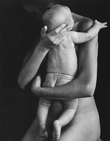 Ruth Bernhard (1905-2006)  - Mother and Child, years 1960/1970