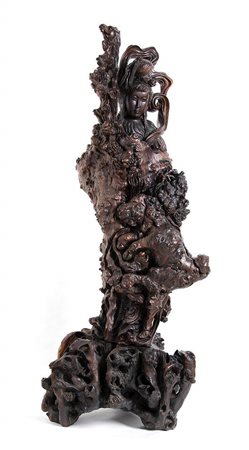 GRANDE GUANYIN IN RADICE DI LEGNO 
Cina, dinastia Qing, seconda metà del XIX secolo