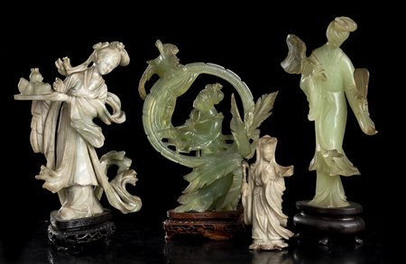 QUATTRO FIGURE FEMMINILI IN PIETRA 
Cina, XX secolo