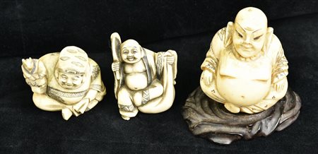 LOTTO DI 3 NETSUKE lotto di 3 netsuke corredato da certificato del perito...