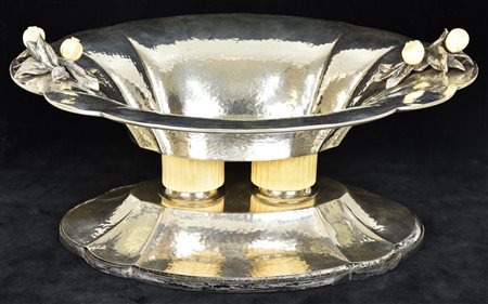 CENTROTAVOLA centrotavola in argento dell'argenterie Cesa di Alessandria con...