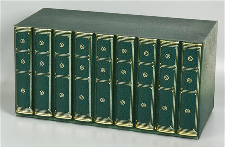 COFANETTO PORTADISCHI ad imitazione libri 33x17x17 cm