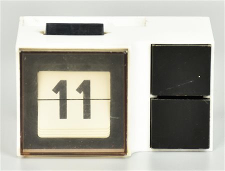 CALENDARIO calendario da tavolo con portapenne e cassetti portagraffette in...