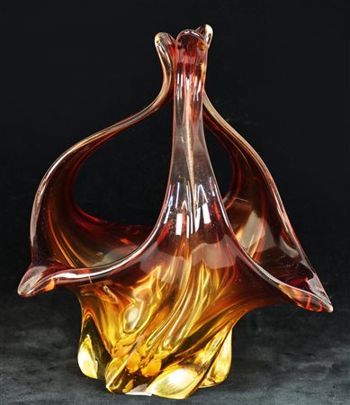 CENTROTRAVOLA IN CRISTALLO centrotavola in cristallo nei colori fiammeggianti...