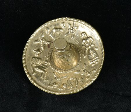 SPILLA in metallo argentato a forma di sombrero Italia, 1960 diam mm 32