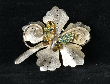 SPILLA in metallo argentato e smalto Italia, 1970 cm 6x5