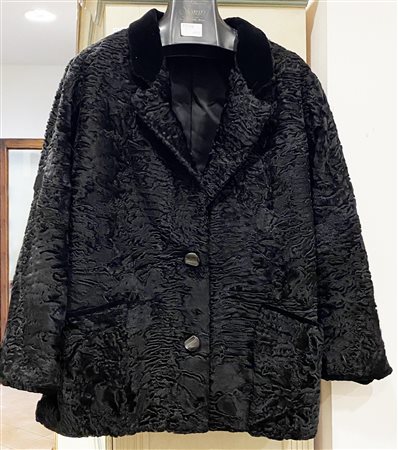 GIACCA DI ASTRAKAN lavorazione artigianale Pellicceria Sorari, Milano...