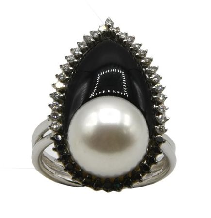ANELLO CON PERLA E ONICE in oro bianco 18 kt con perla bianca australiana di...