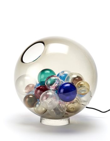 Studio Venini Lampada da tavolo sferica modello "Pallotta". Murano, 1970ca. Vetr