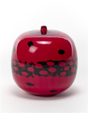 Yoichi Ohira Vaso bulbiforme con piccolo collo troncoconico. Esecuzione Livio Se