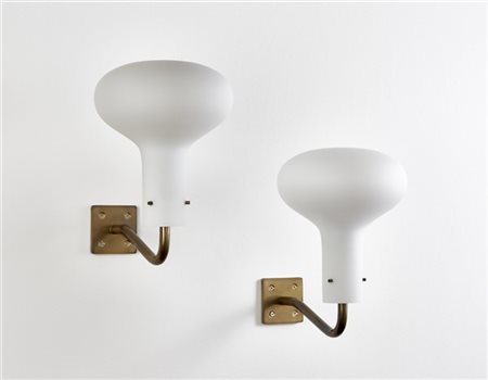 Ignazio Gardella Coppia di lampade da parete a una luce modello "LP12". Produzio