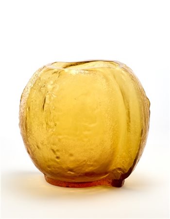 Seguso Grande vaso informale in vetro soffiato trasparente ambrato. Murano, seco