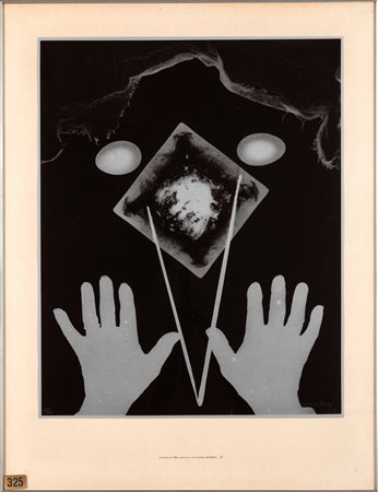 Ray Man Two hands, 1966 serigrafia a colori su carta cm 50x65,5 es. 28/40,...