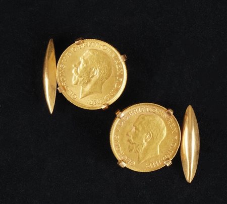 Gemelli in oro giallo 18kt. con due sterline inglesi Giorgio V parimenti in...