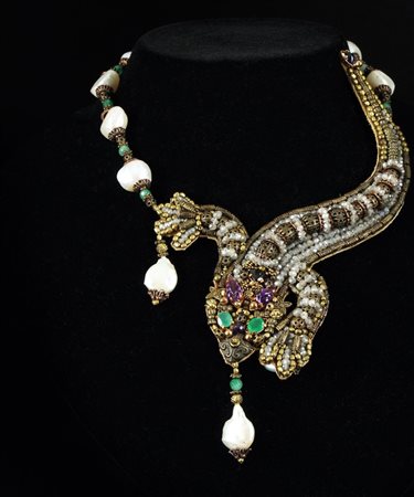 Geco Barocco collana con smeraldi, ametiste incise, perle di labradorite e...