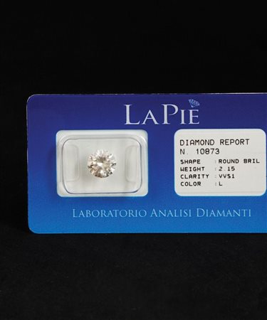 Diamante blisterato di ct. 2,15, colore L, VVS1, con certificato
