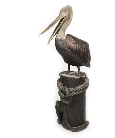 Grande fontana in bronzo patinato raffigurante un pellicano sopra un tronco,...