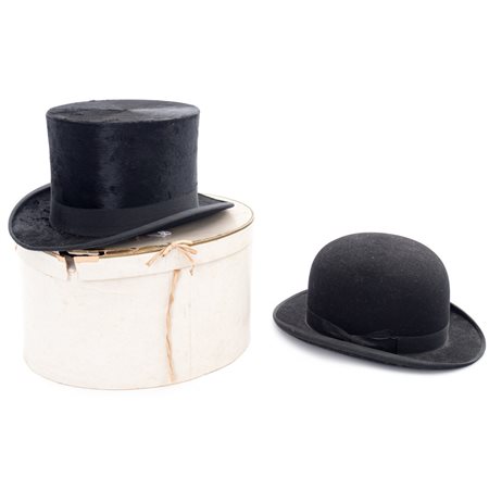 DUE CAPPELLI TUBA E BOMBETTA VINTAGE