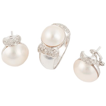 PARURE: anello ed orecchini in oro bianco 18 KT