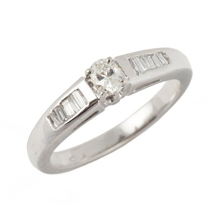 ANELLO in oro 18 KT con diamanti