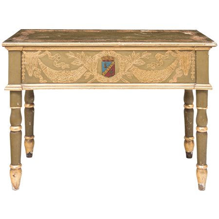 SCRIVANIA A 3 CASSETTI