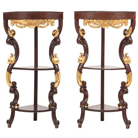 EBANISTERIA SICILIANA XIX SECOLO, Coppia di cantoni angolari