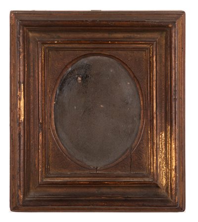 Manifattura romana del XVIII secolo ( - ) 
Cornice  
Legno dorato cornice cm 22x19 / luce 12x9,5